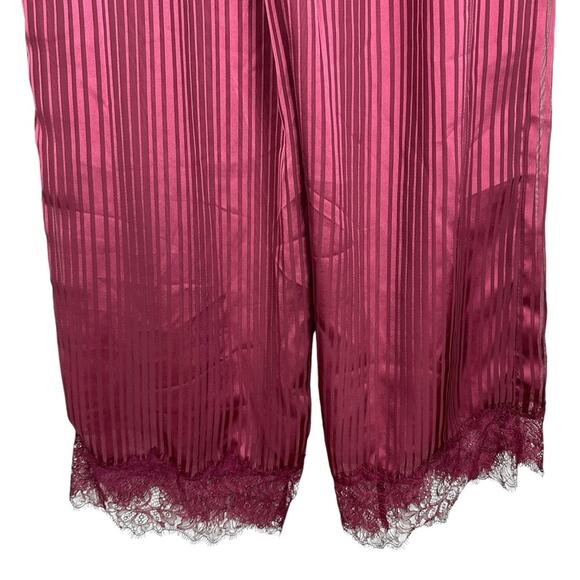 😍TULAROSA! Elegant Burgundy Lace Trim Pants - Picture 5 of 14